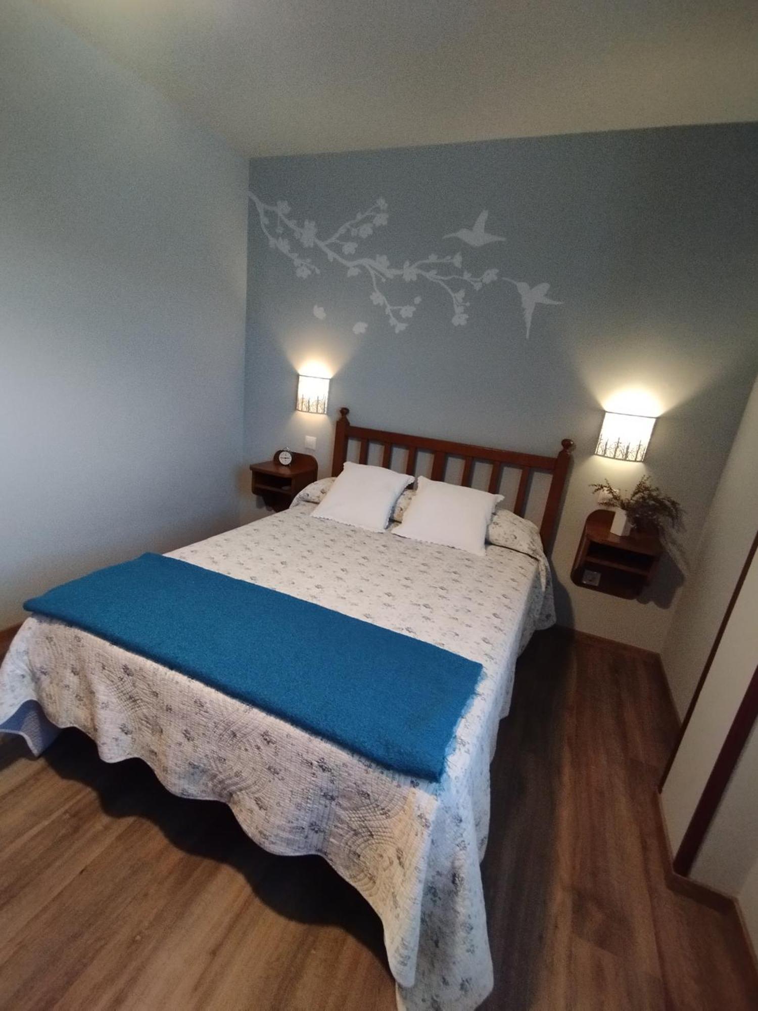 Apartamentos La Cruz De Paderne Navia Bagian luar foto