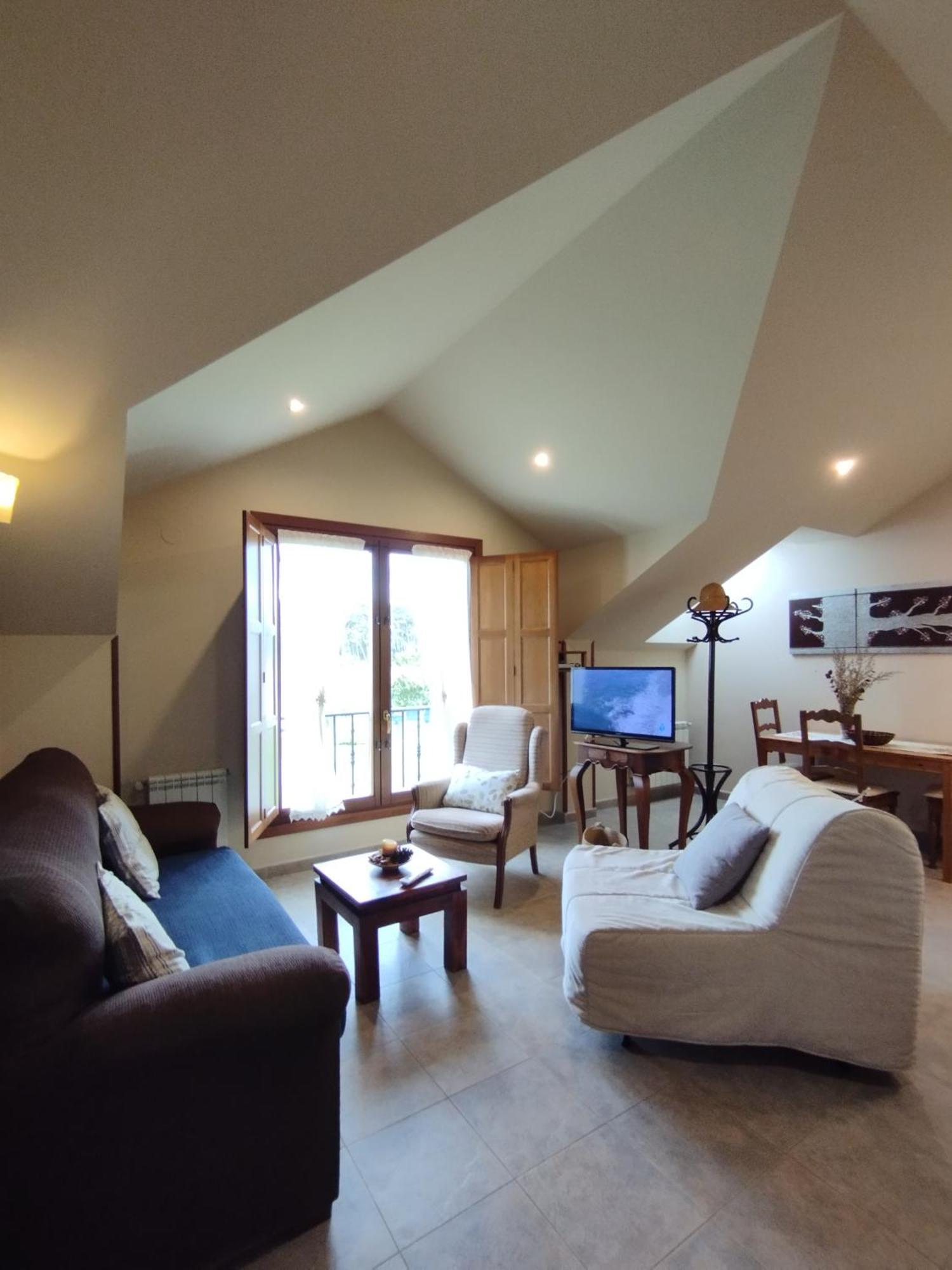 Apartamentos La Cruz De Paderne Navia Bagian luar foto
