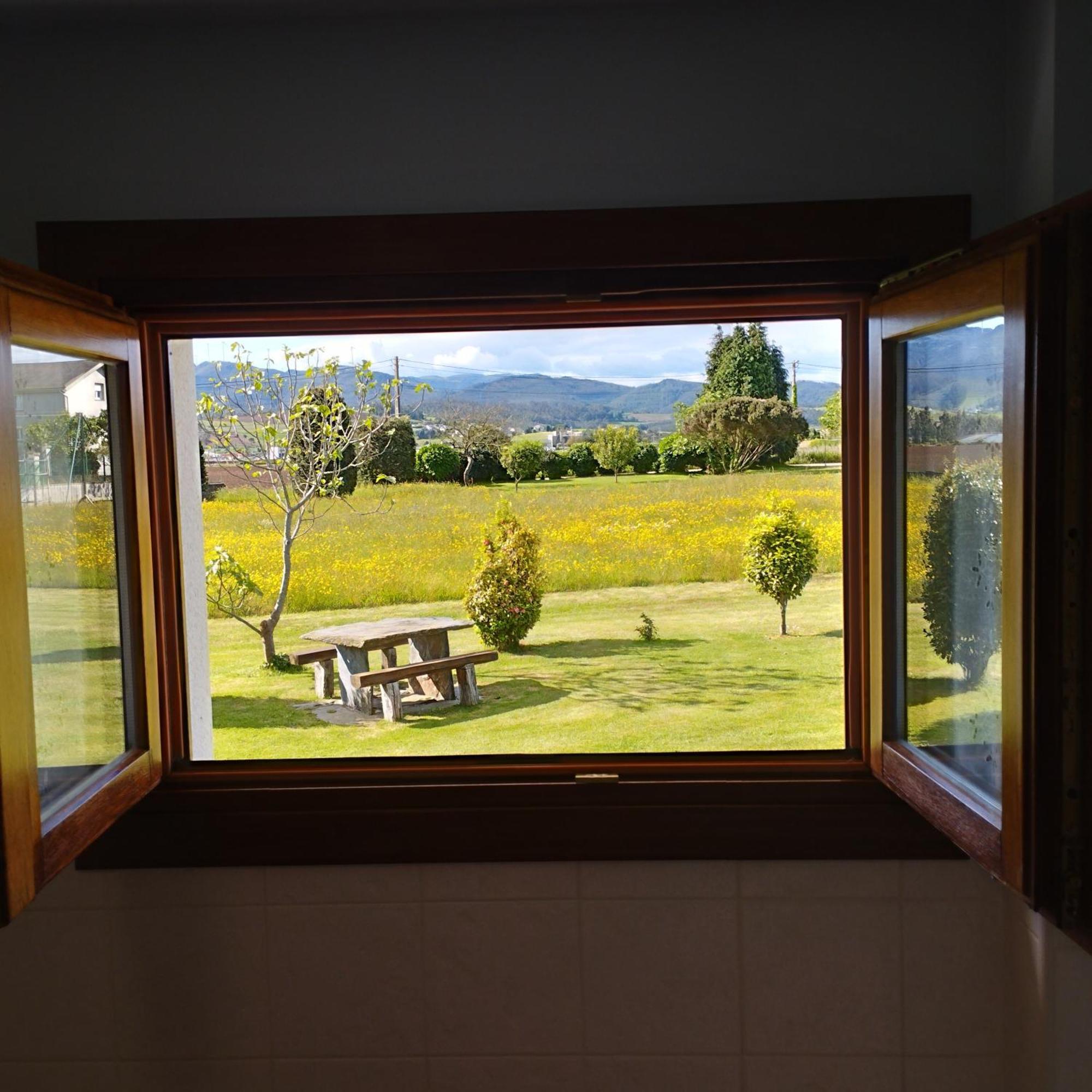 Apartamentos La Cruz De Paderne Navia Ruang foto